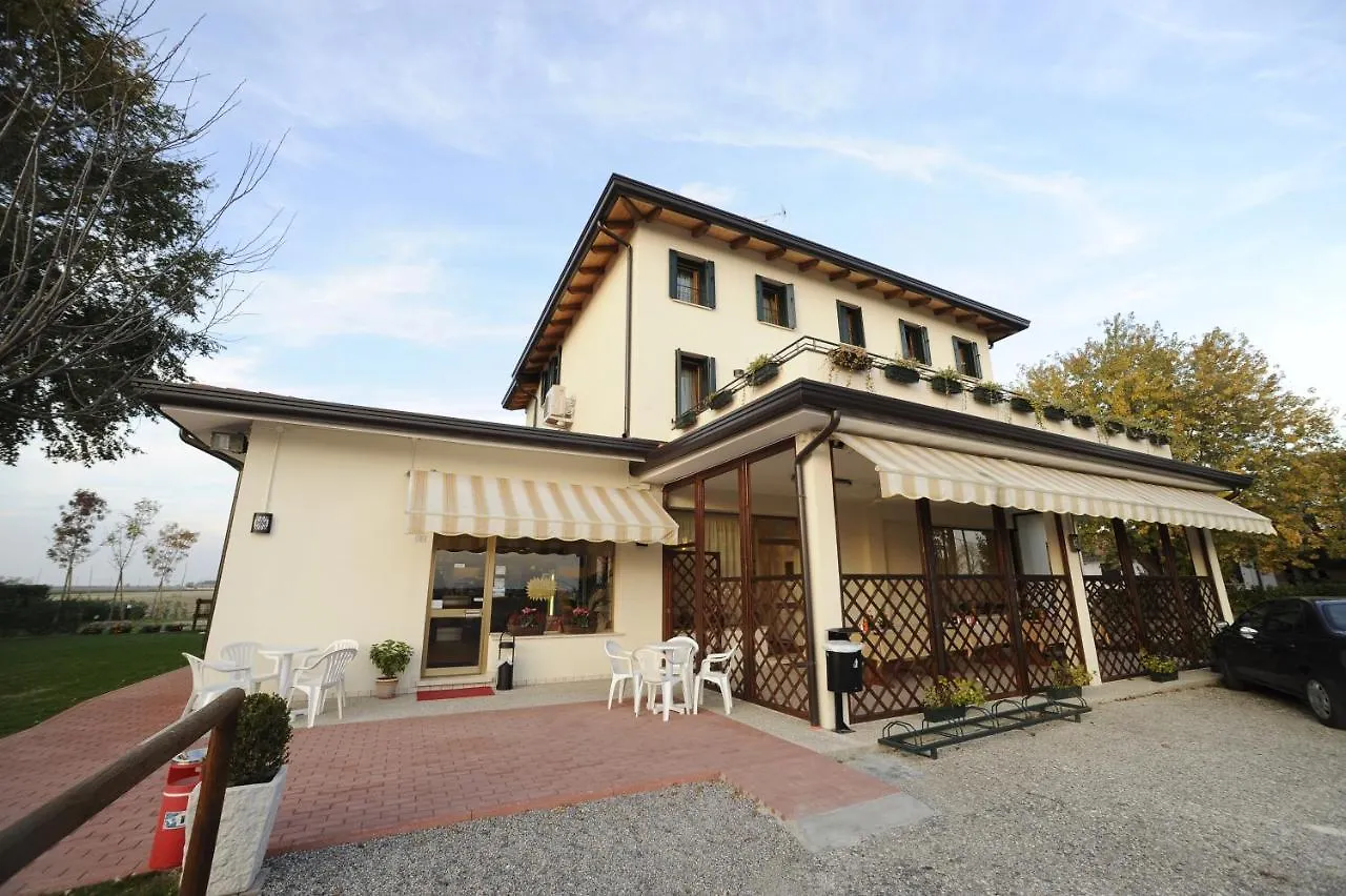 Terzo Bacino Bed & Breakfast Valpelina 0*, San Michele al Tagliamento Italy